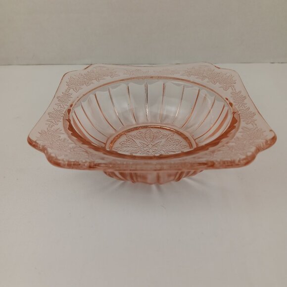 Vintage Jeanette Glass Adam Pattern Pink Small Dessert Bowl 4 3/4" - Picture 1 of 7